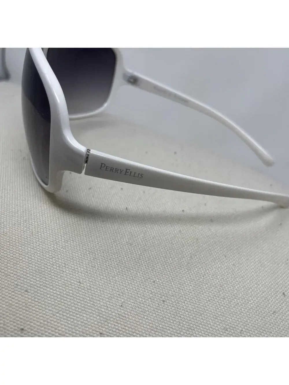 Perry Ellis Men's White and Silver Sunglass